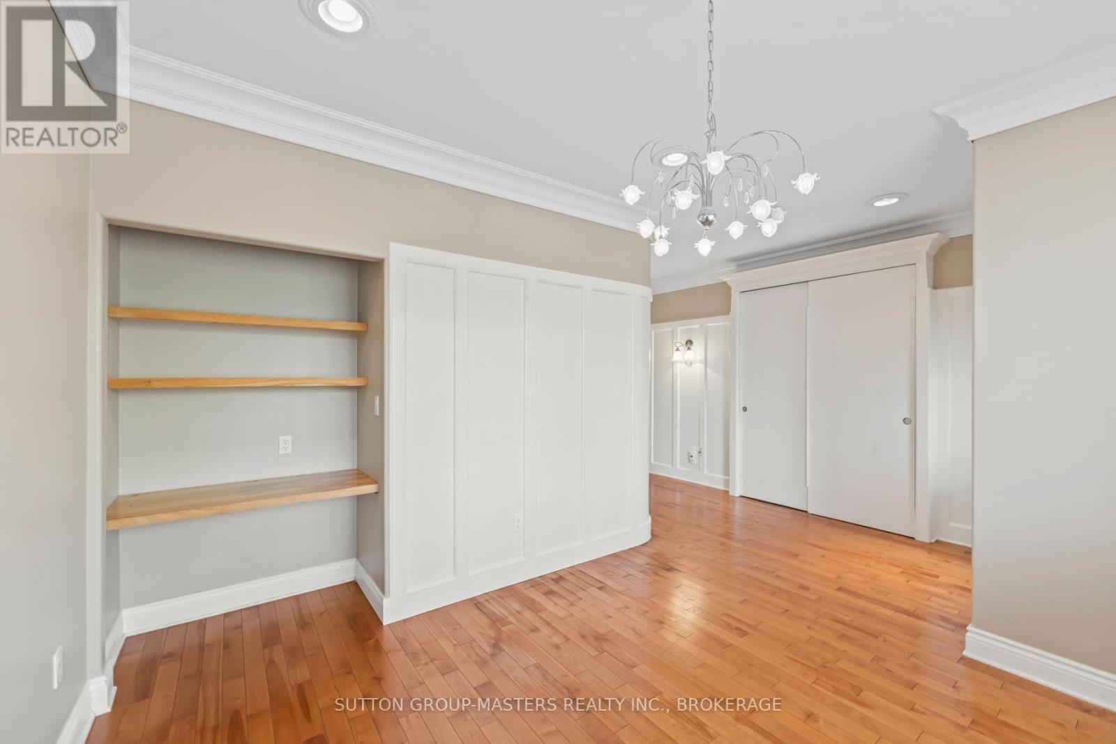 221 AMY LYNN DRIVE