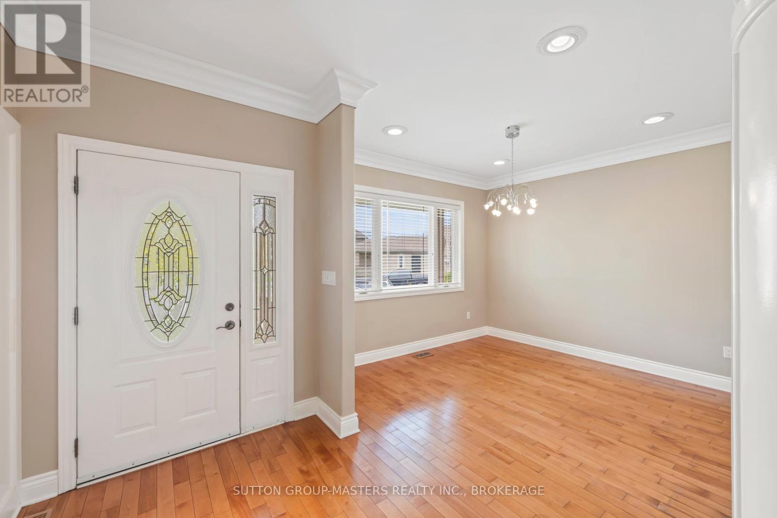 221 AMY LYNN DRIVE