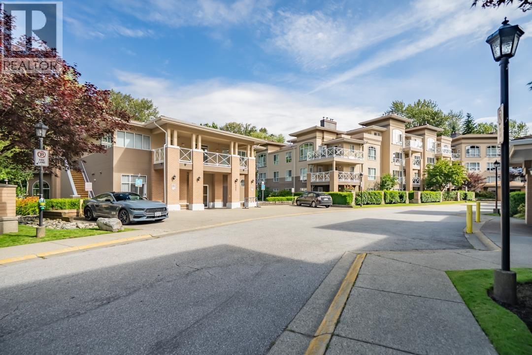 308 2551 PARKVIEW LANE