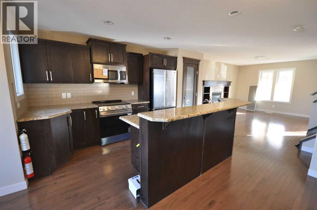 114 Silverado Plains Manor SW