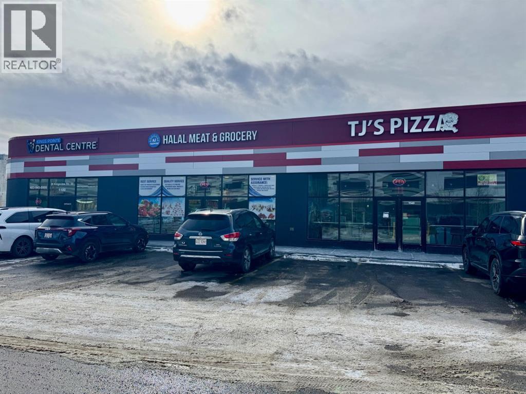 1140, 28 Kingsview Road SE