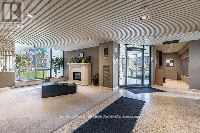 205 - 1535 LAKESHORE ROAD E