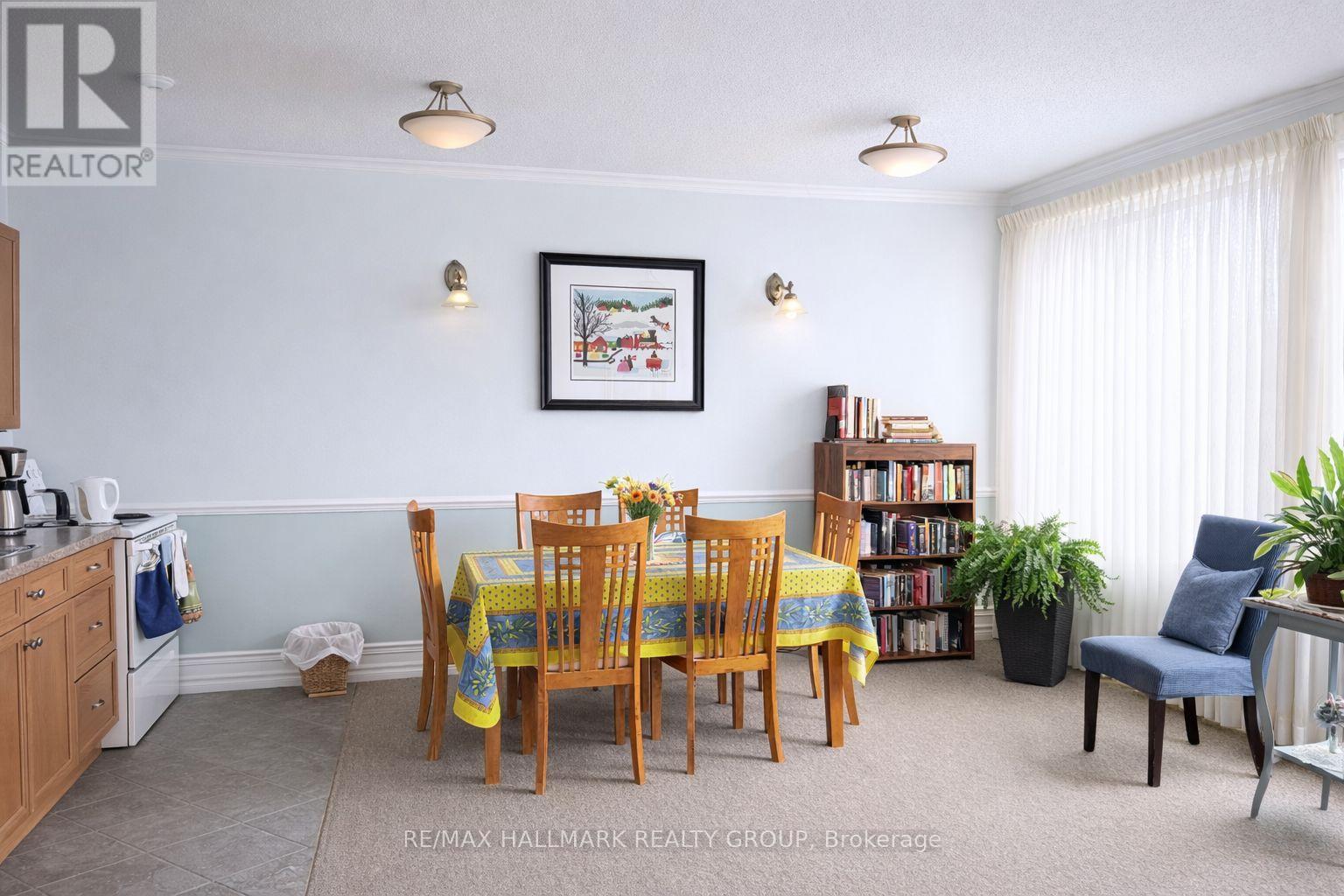 202 - 22 WELLAND STREET