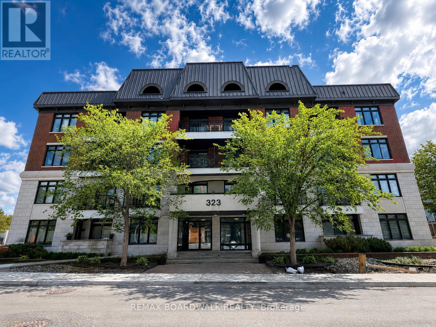 Photo 1 of 30 — 306 - 323 WINONA AVENUE Unit 306, Ottawa, ON K1Z5H3