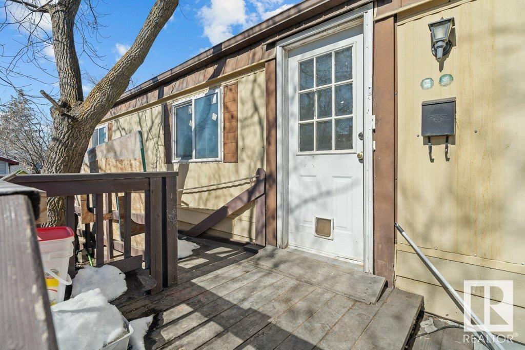 2 Meadow CR NW
