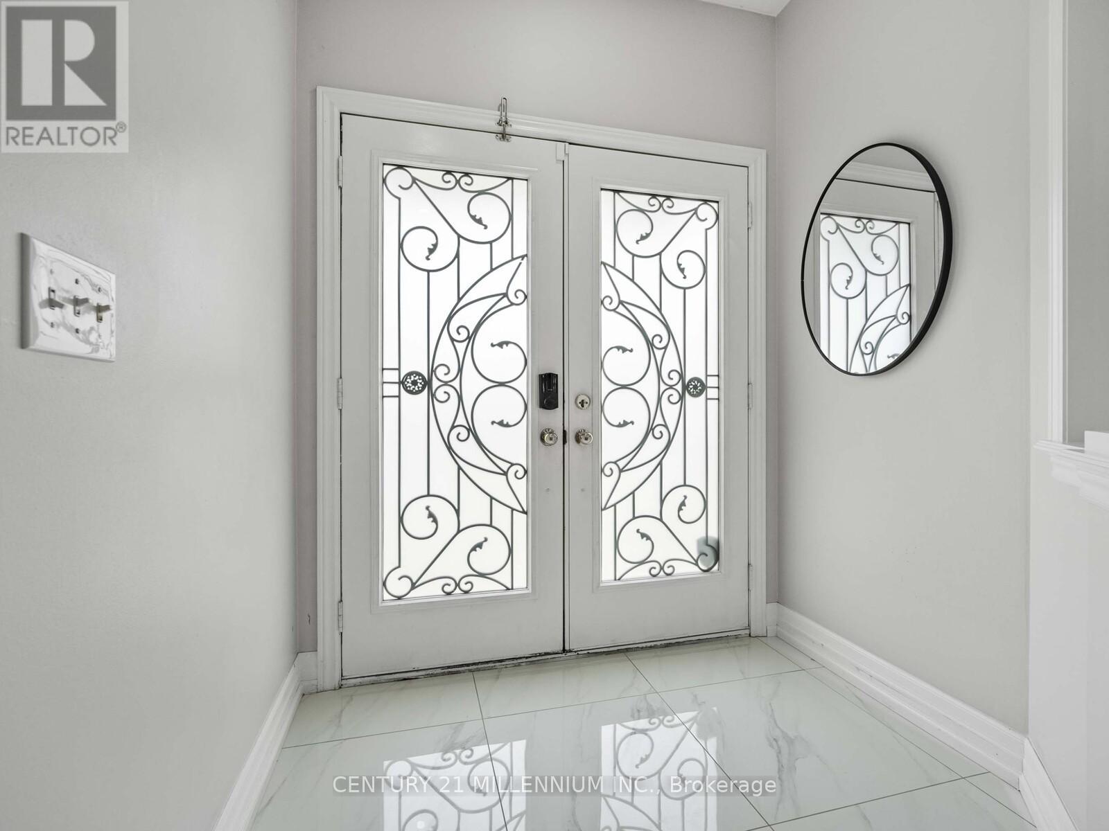 73 NATRONIA TRAIL