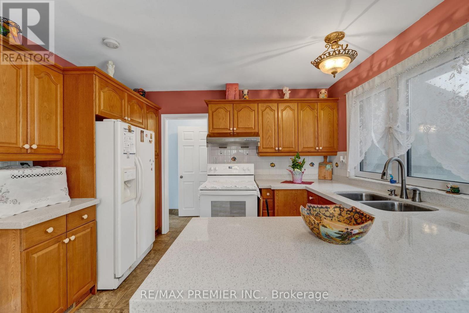 352 UXBRIDGE PICKERING TLINE ROAD