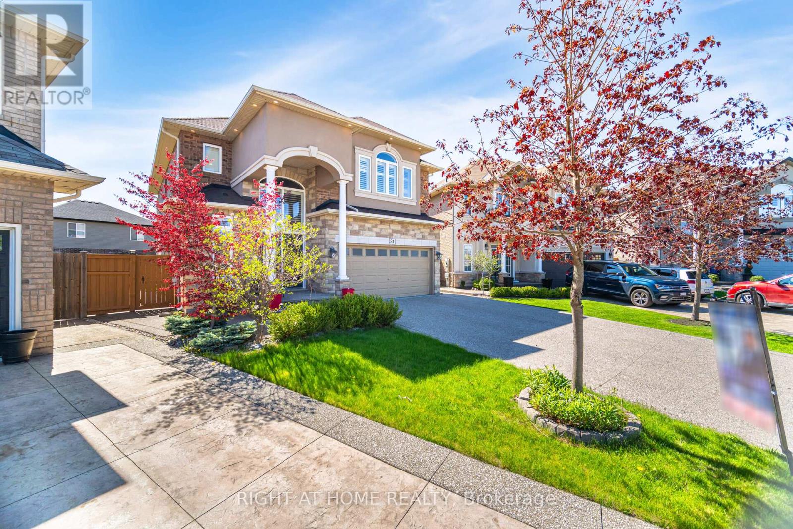 24 BIGGAR CRESCENT