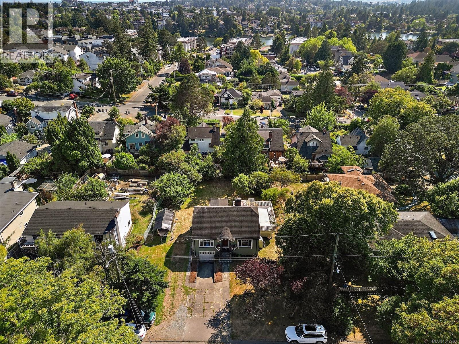 81 Logan Ave