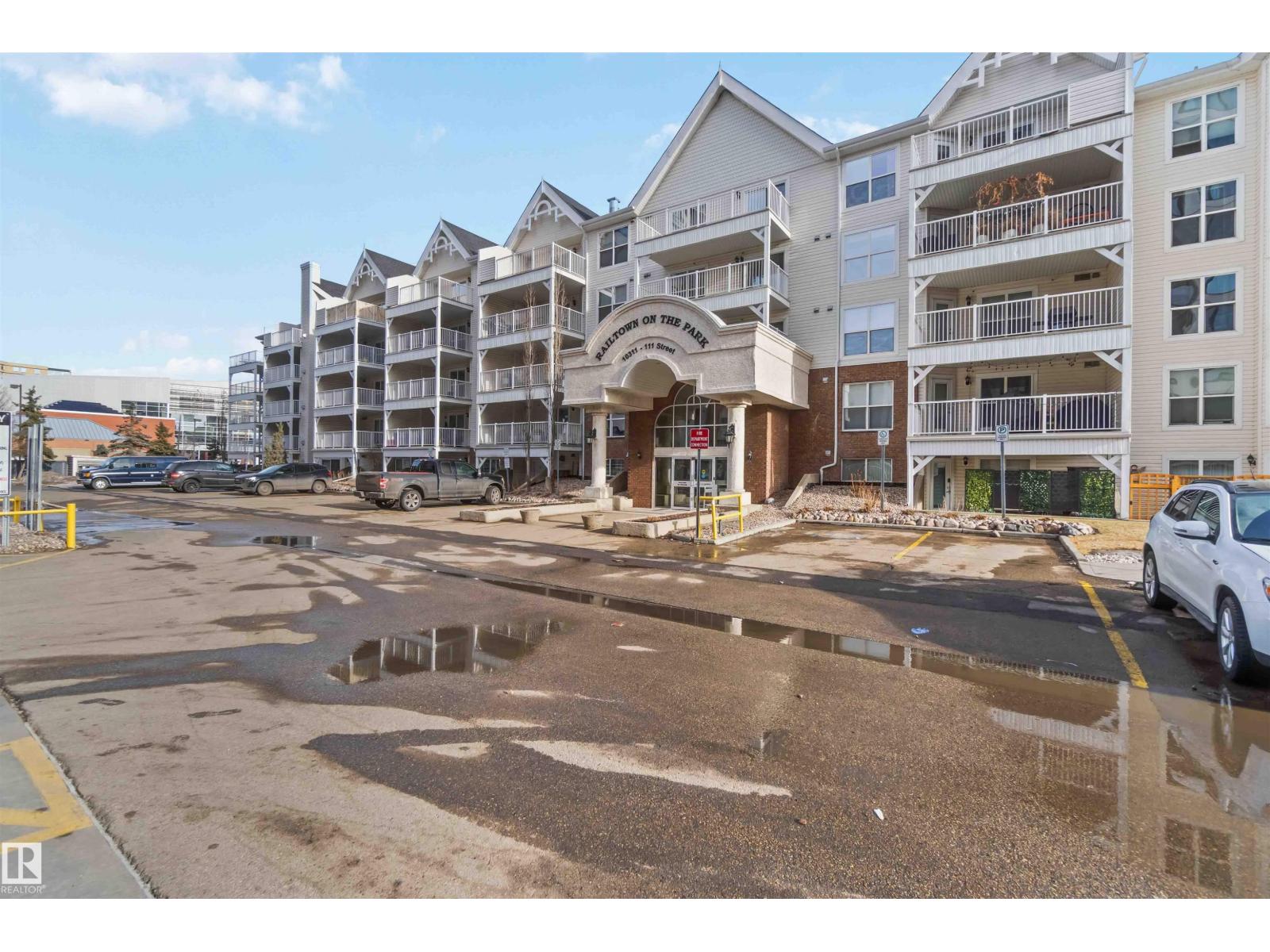 #113 10311 111 ST NW