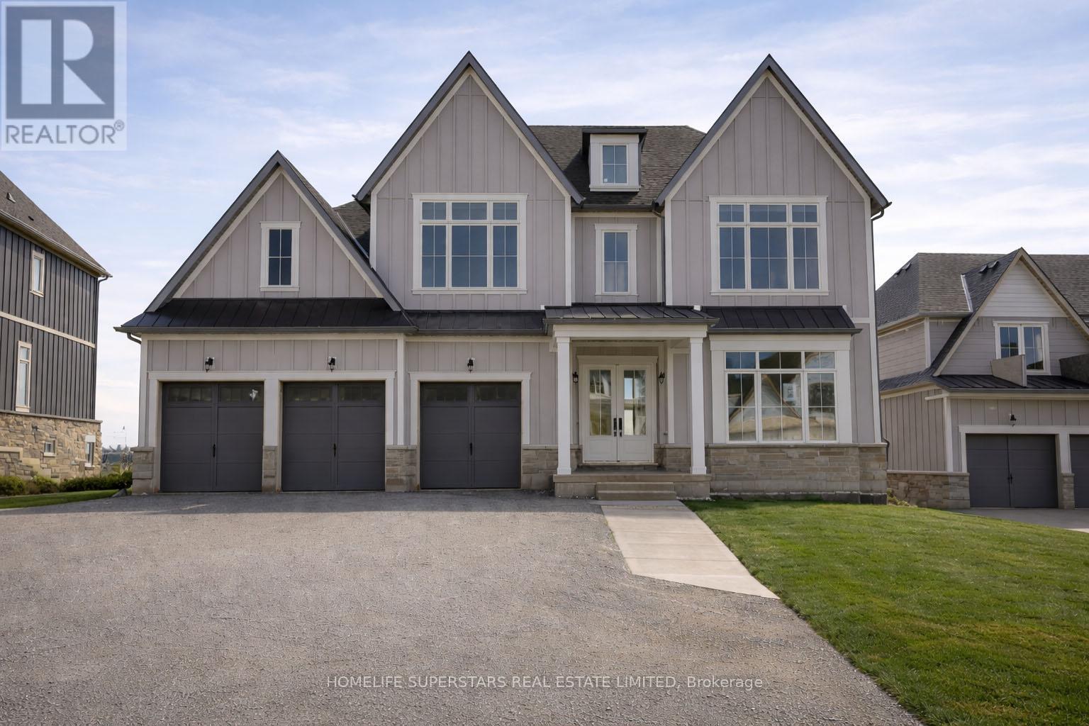 Photo 1 of 42 — 13 BARNES DRIVE, Oro-Medonte, ON L0L2L0