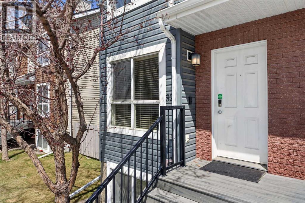 32 Erin Woods Court SE