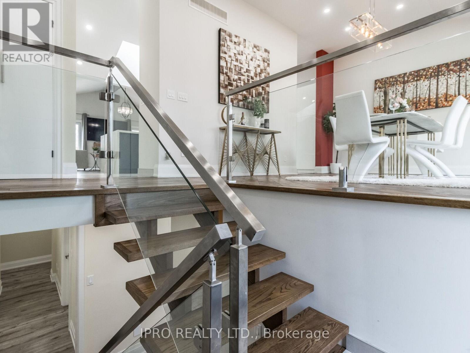 568 DYNES ROAD