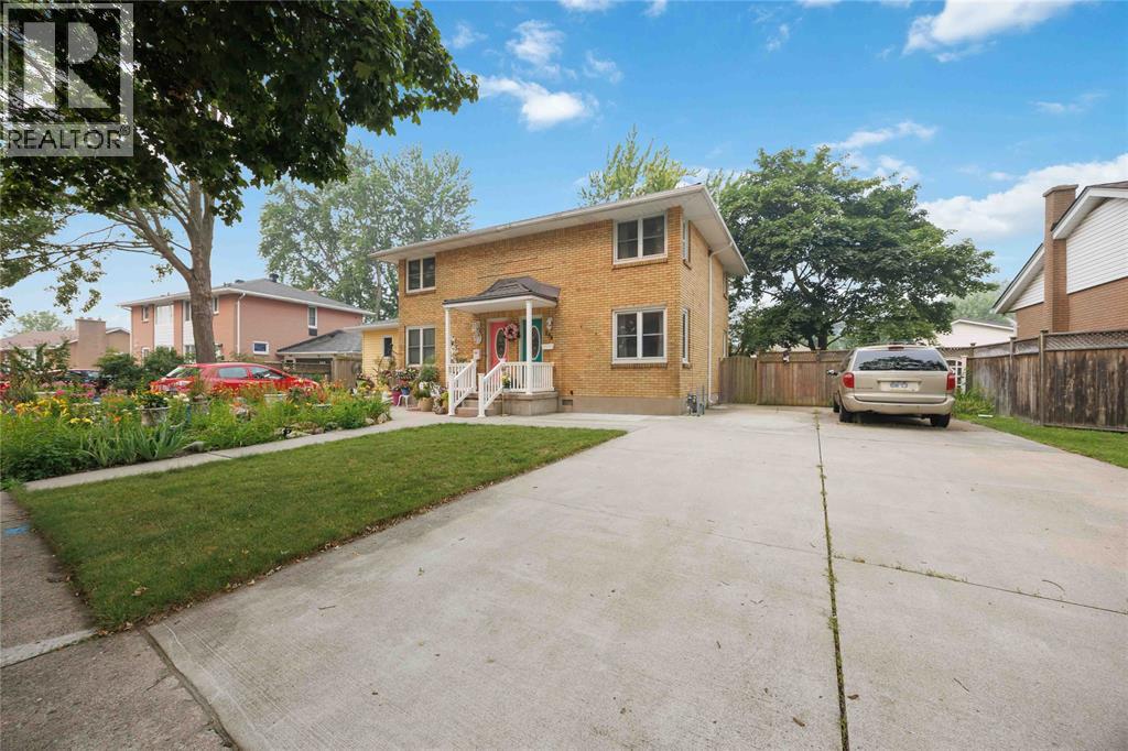 298 ELSFIELD CRESCENT