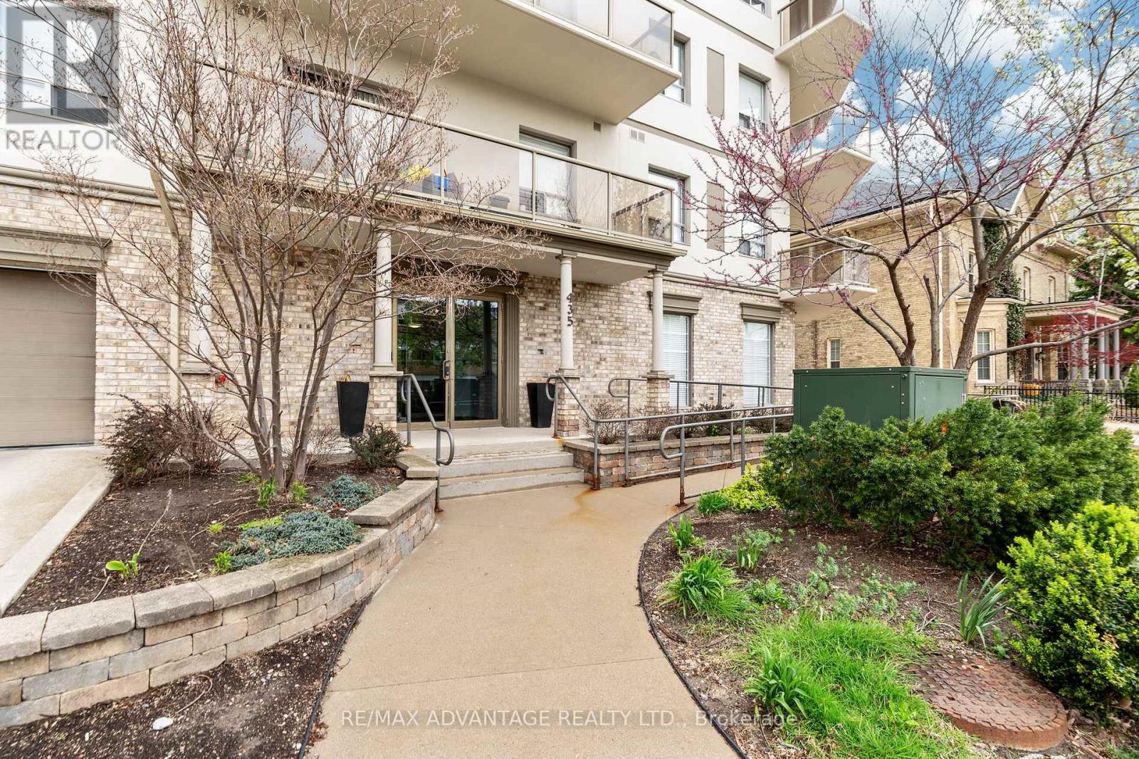 301 - 435 COLBORNE STREET