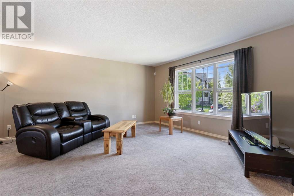73 Elgin Meadows Circle SE