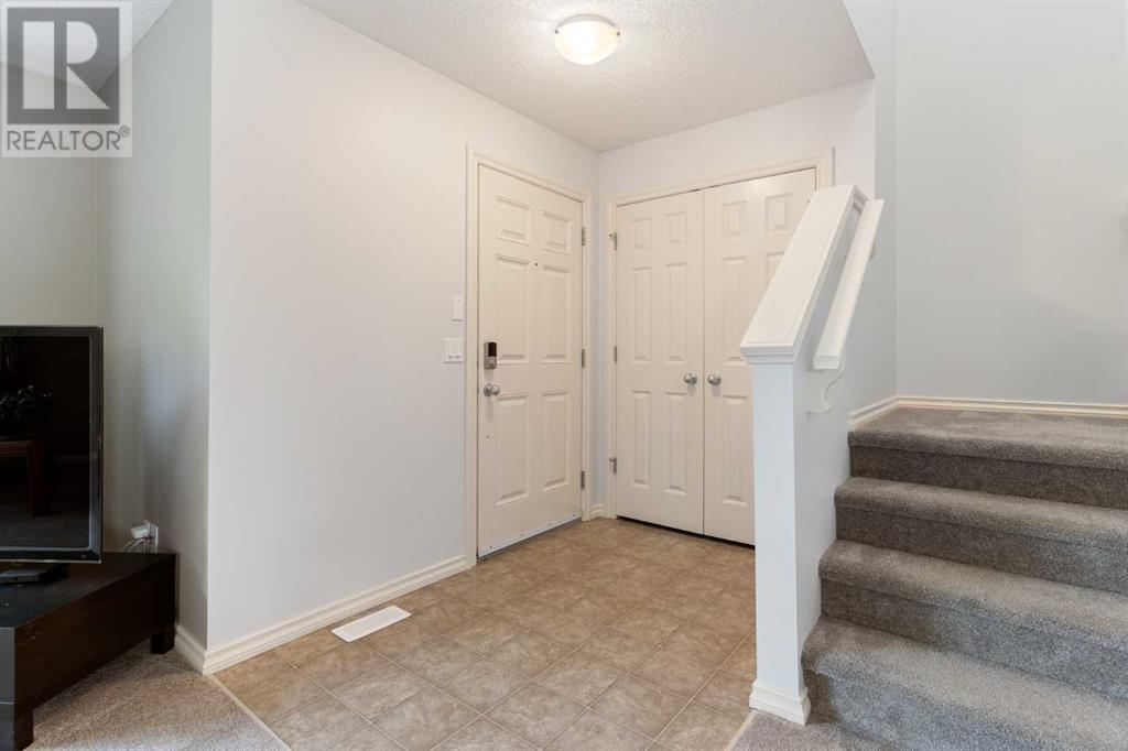 73 Elgin Meadows Circle SE