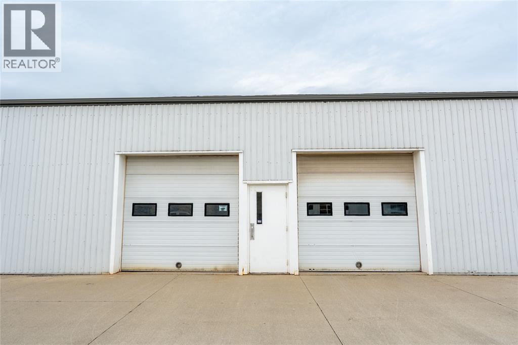 768 CONFEDERATION STREET