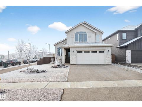 14 JANE PT St. Albert AB T8N8A2