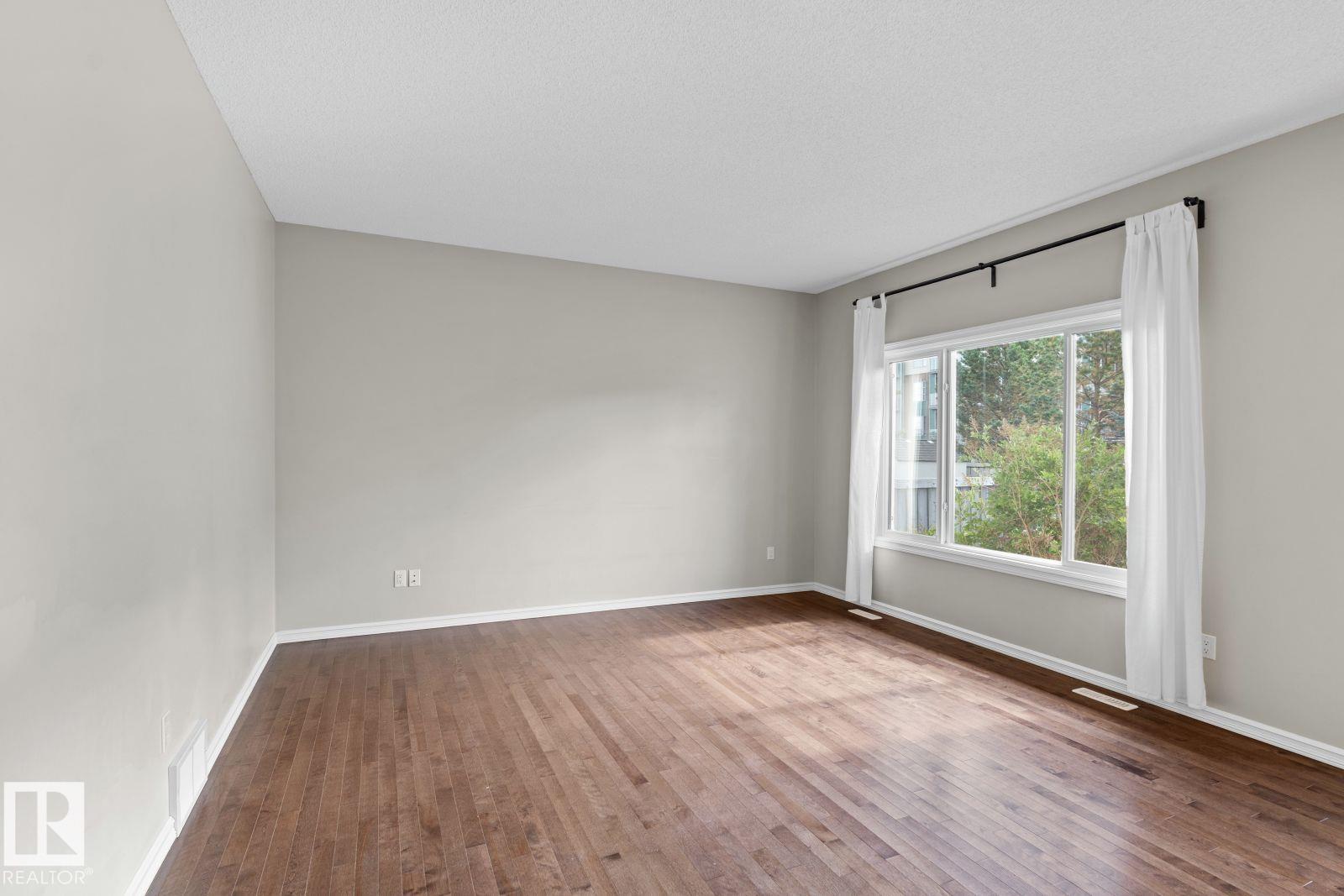 716 ADAMS WY SW