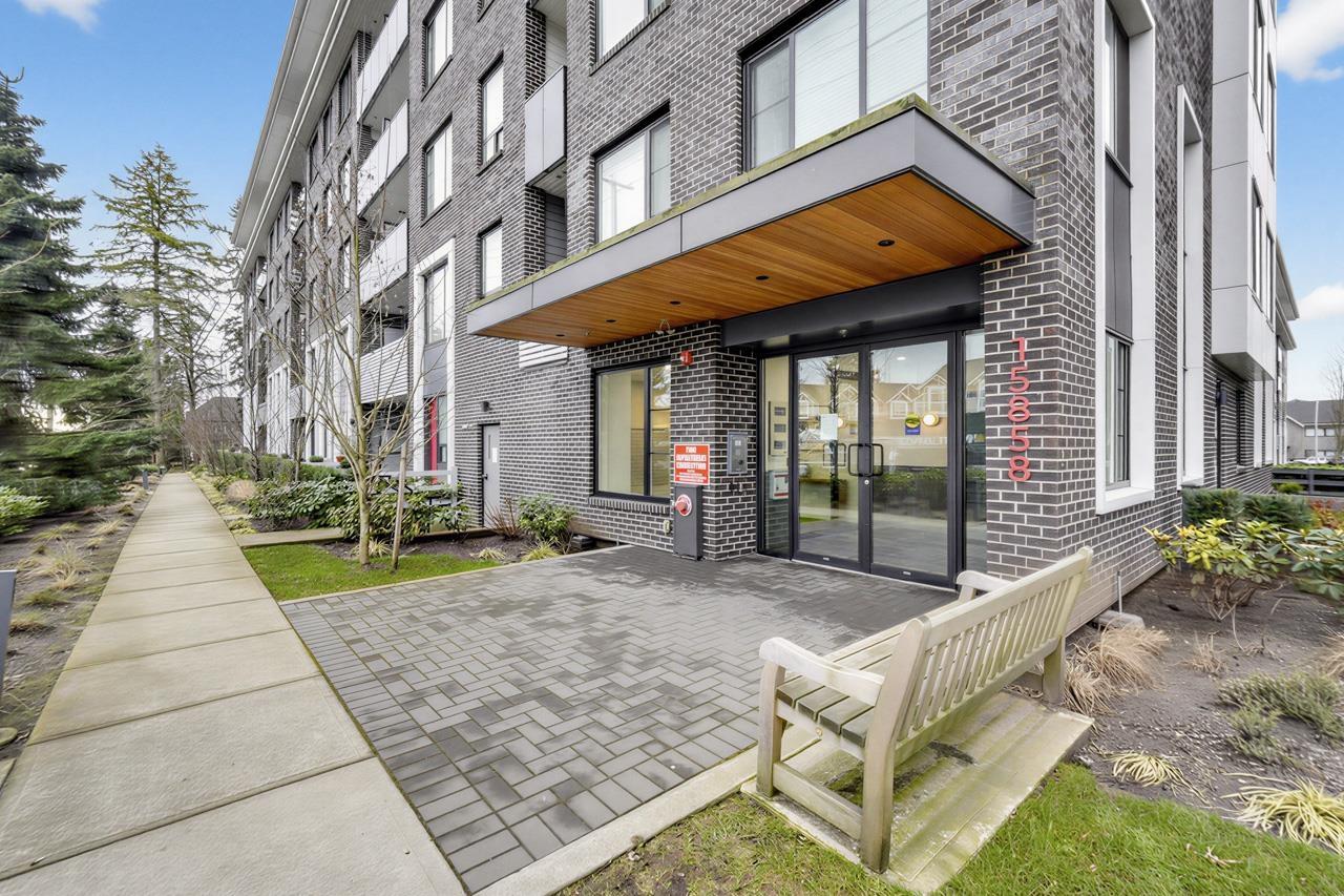 516 15858 FRASER HIGHWAY