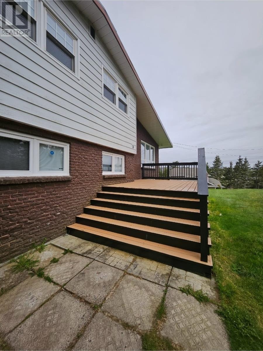 10 Woodwynd Heights