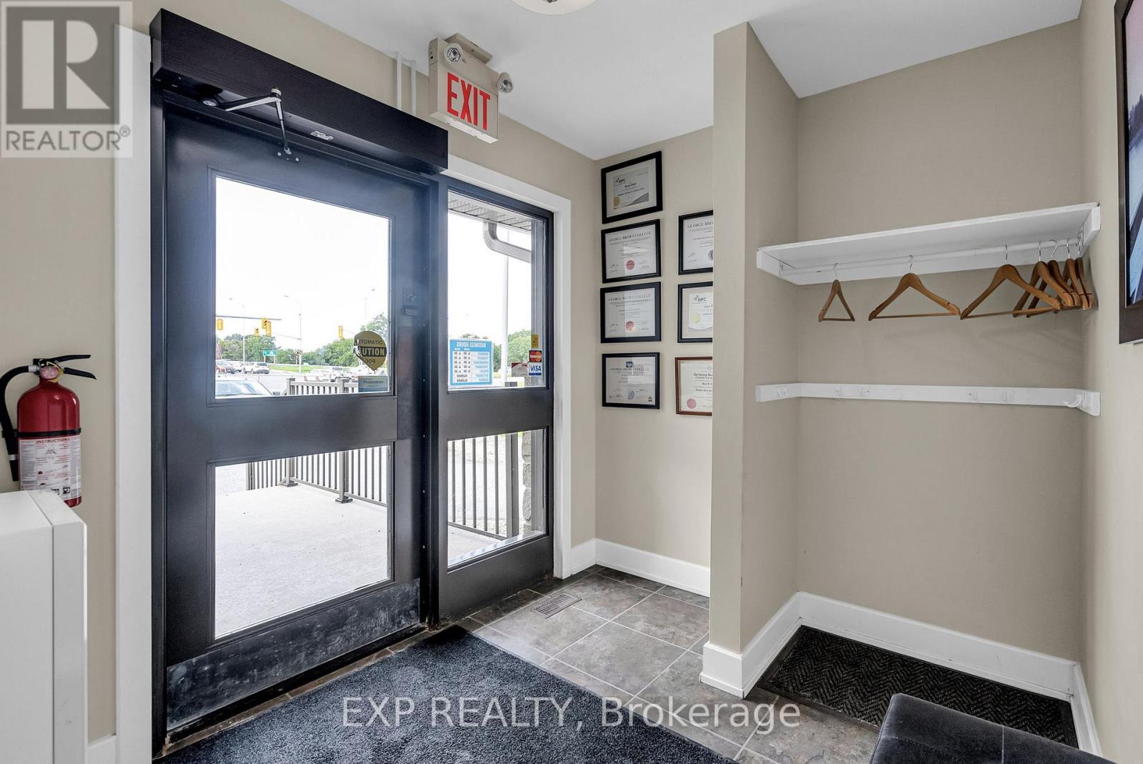 1014 MAITLAND AVENUE