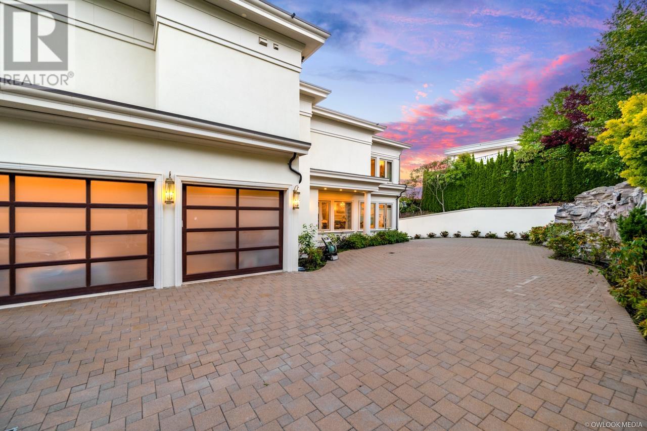 1413 SANDHURST PLACE