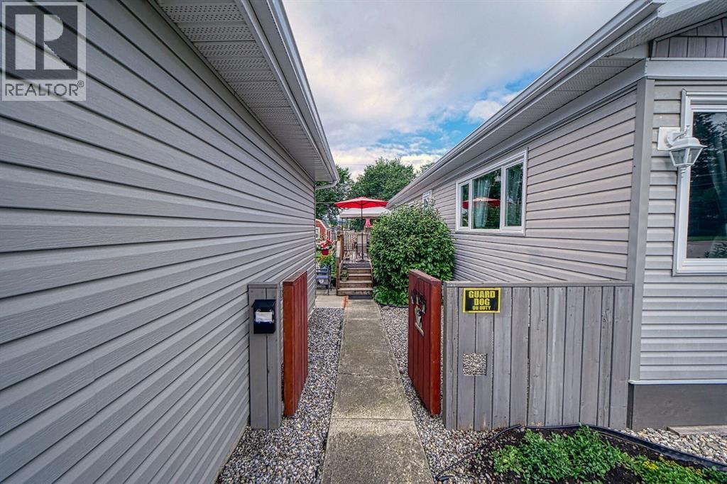 300 Twin Cities Drive