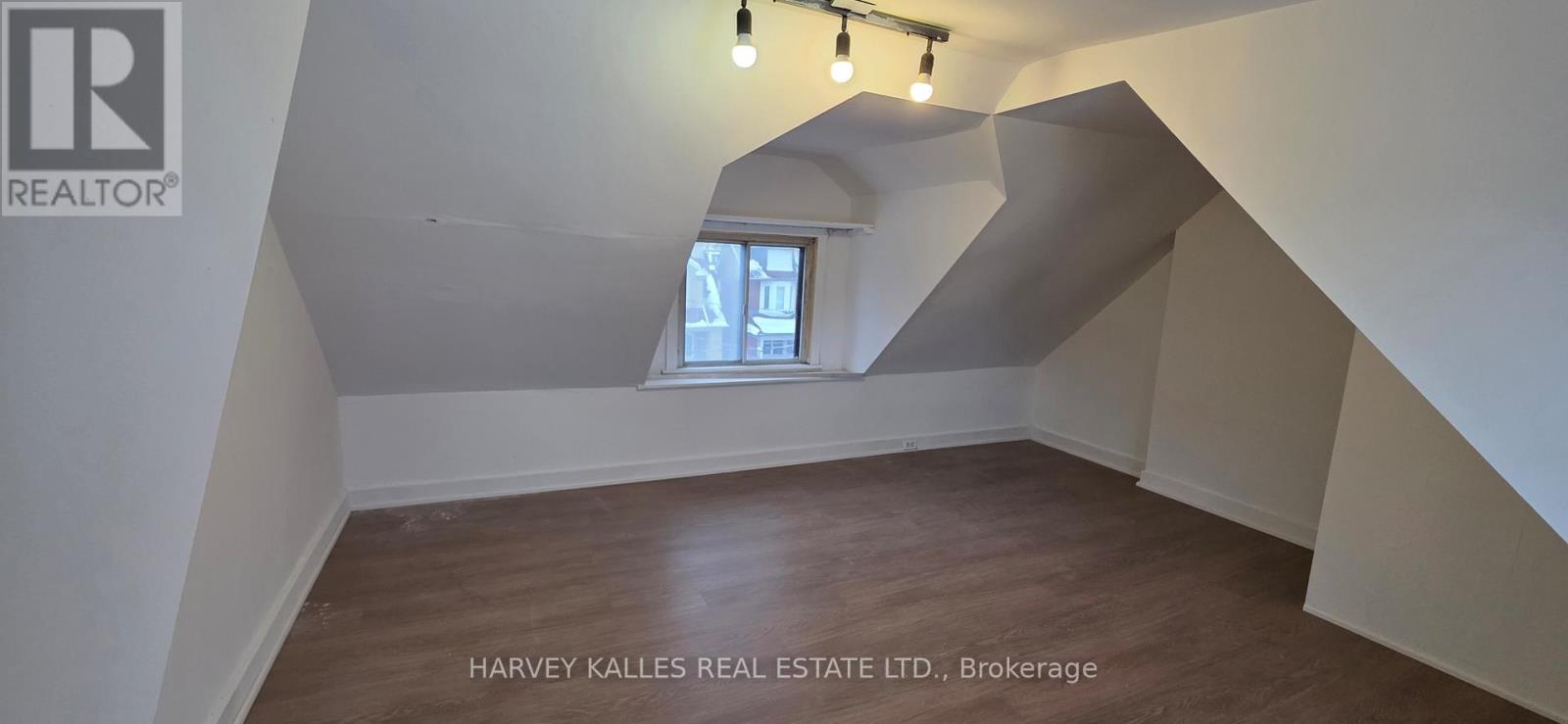 1767 DUFFERIN STREET