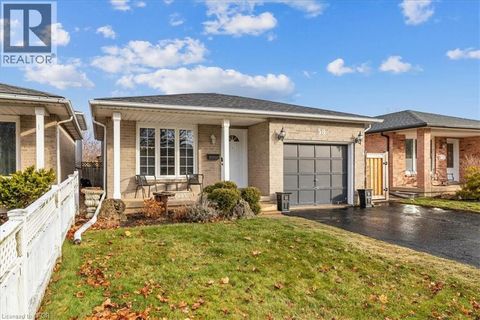 58 SANDRA Crescent Grimsby ON L3M4Y6