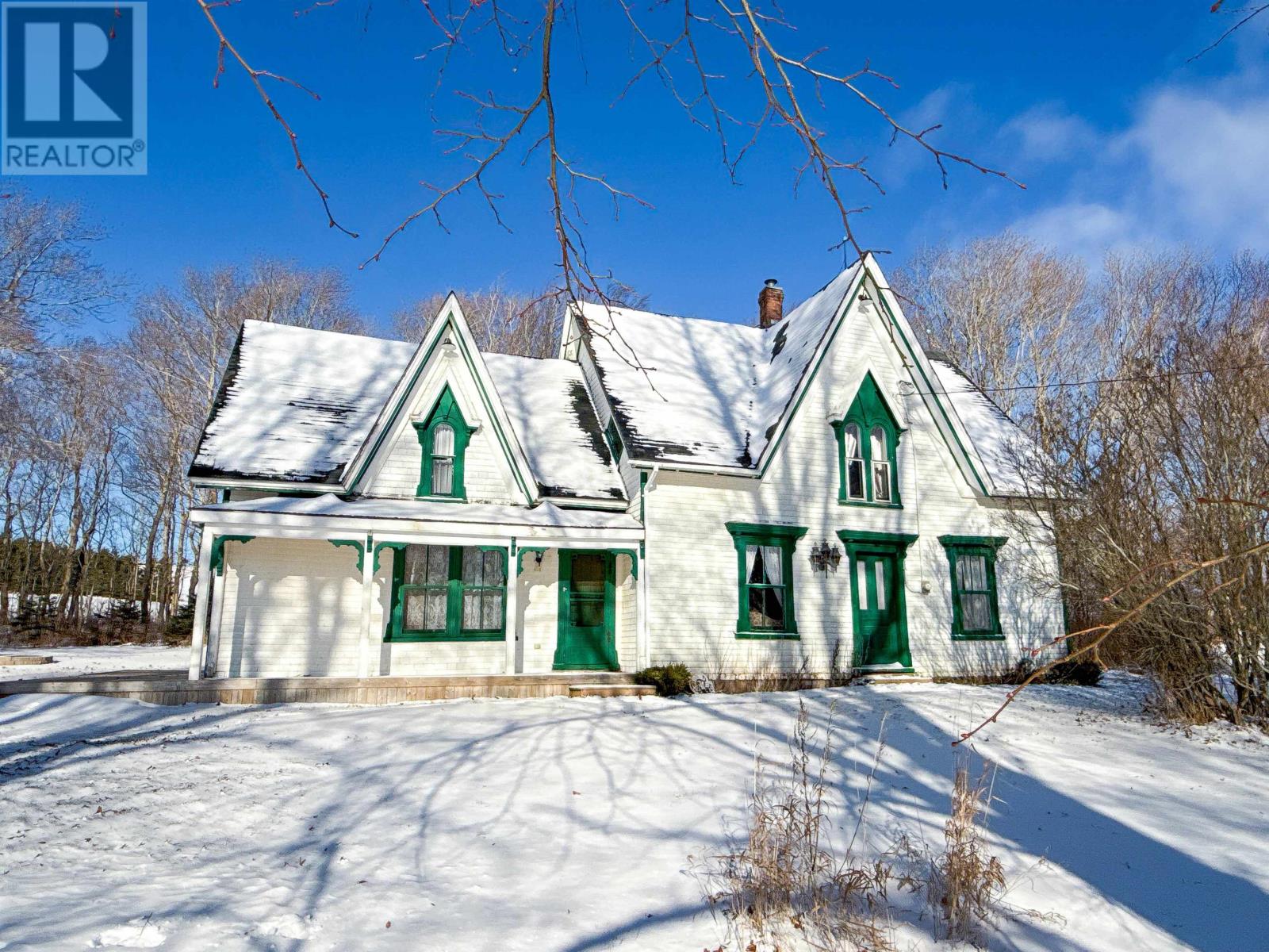 662 & 664 Long River Road