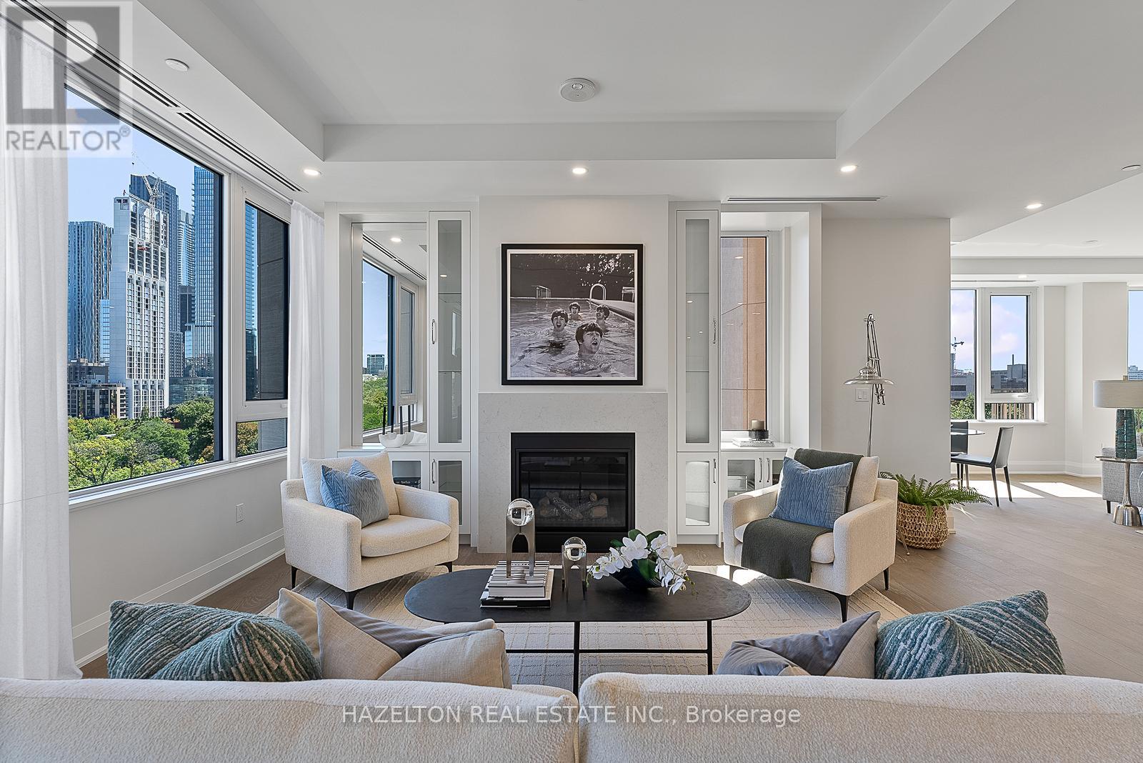 802 - 128 HAZELTON AVENUE