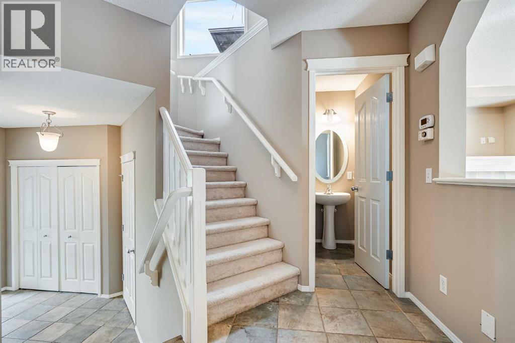 34 Kincora Drive NW