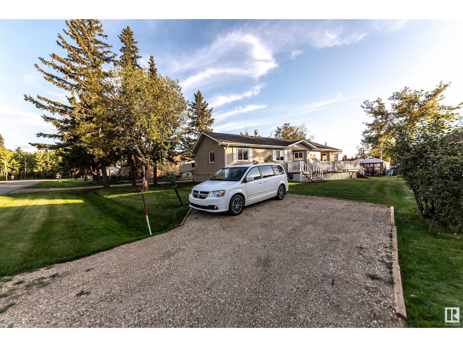 4916 56 ST