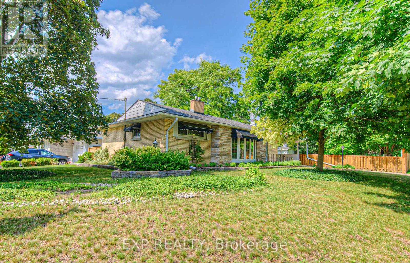 56 CARDINAL CRESCENT S