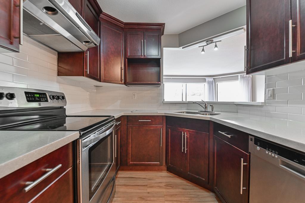 207 33233 BOURQUIN CRESCENT