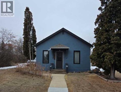 5013 49 Street Sedgewick AB T0B4C0