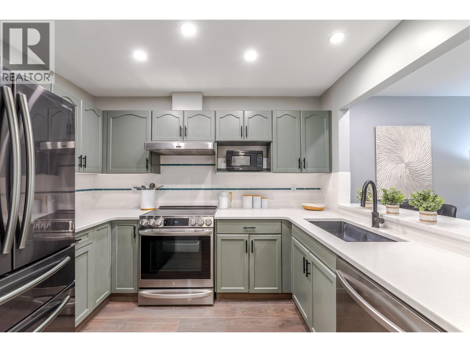 2401 SOUTH MAIN Street Unit# 103