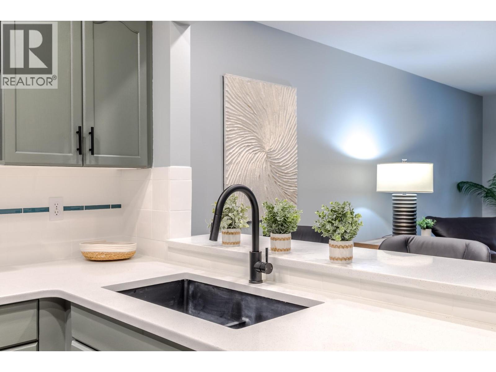 2401 SOUTH MAIN Street Unit# 103