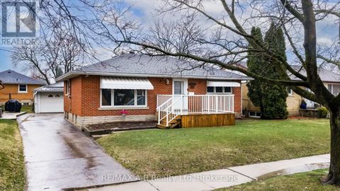 10 CLARK AVENUE Kitchener ON N2C1Y2