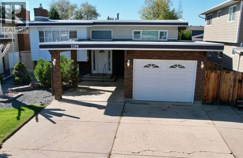 2206 41 Street S Lethbridge AB T1K4Y7