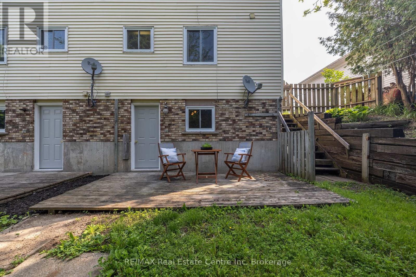407 MAINT STREET S