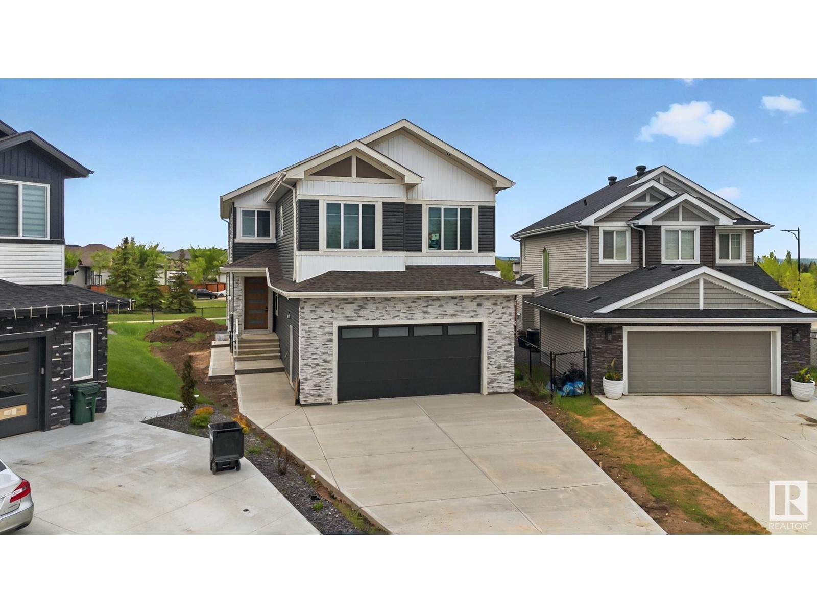297 NELSON DR