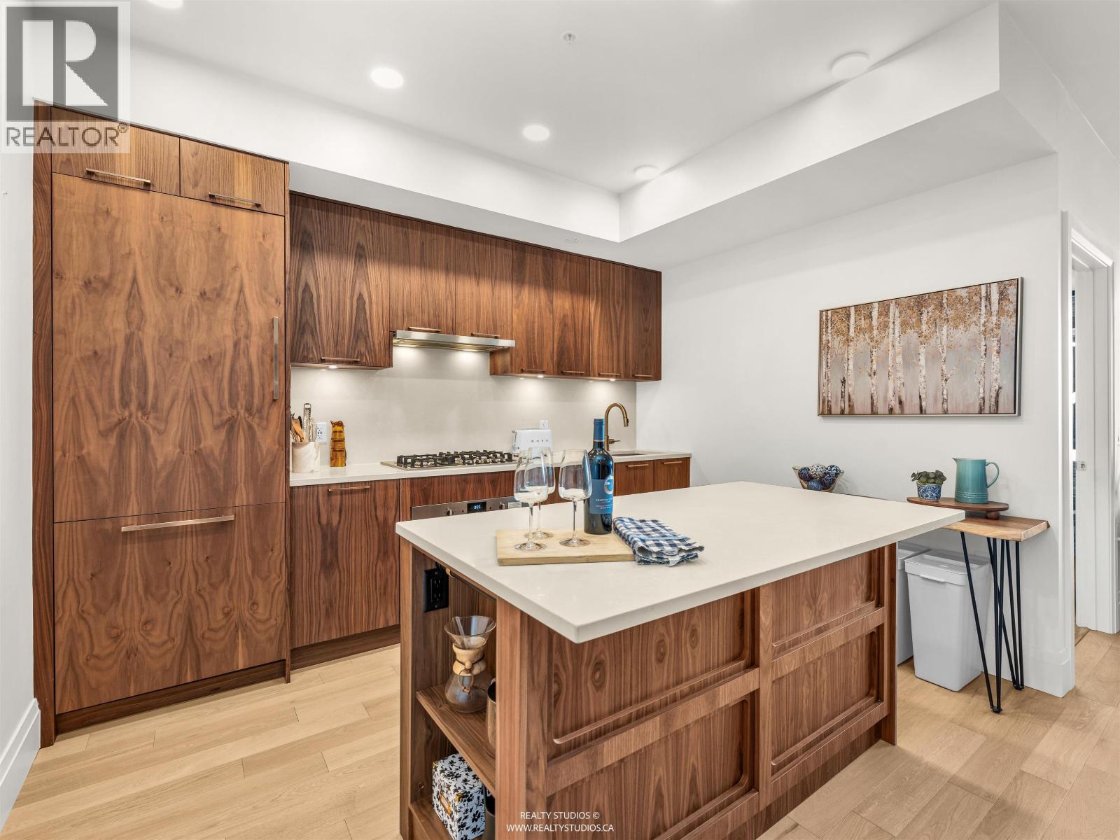 409 2550 GARDEN DRIVE