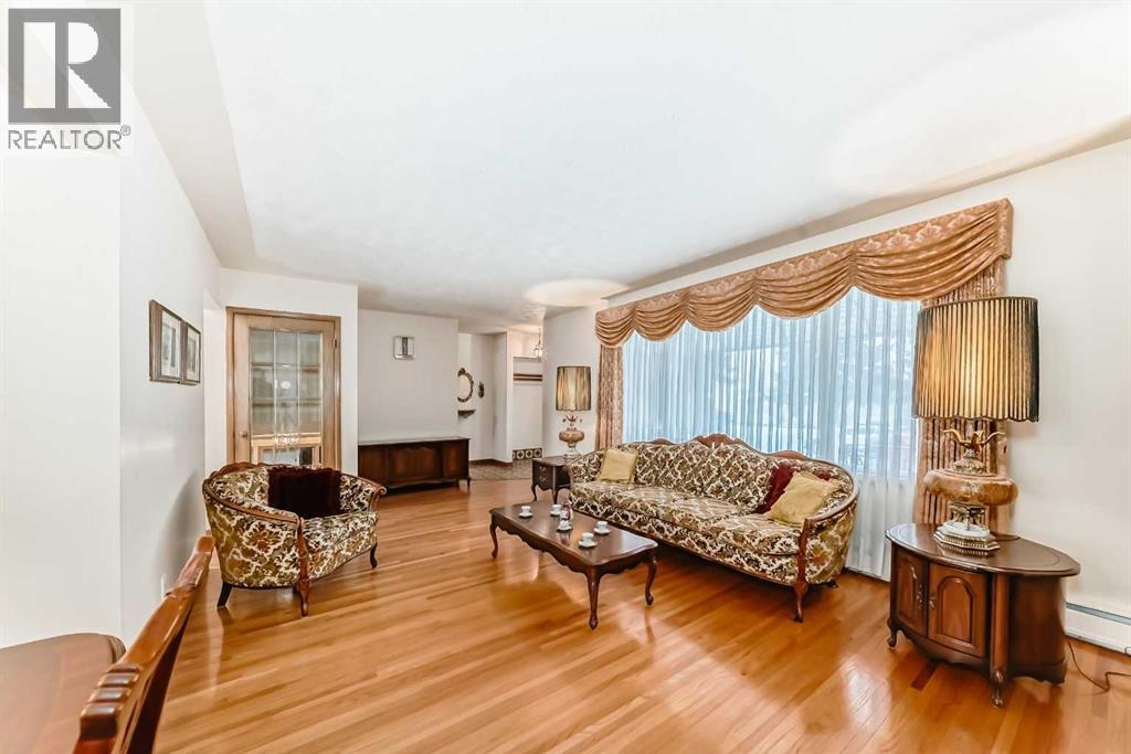 42 Fullerton Road SE