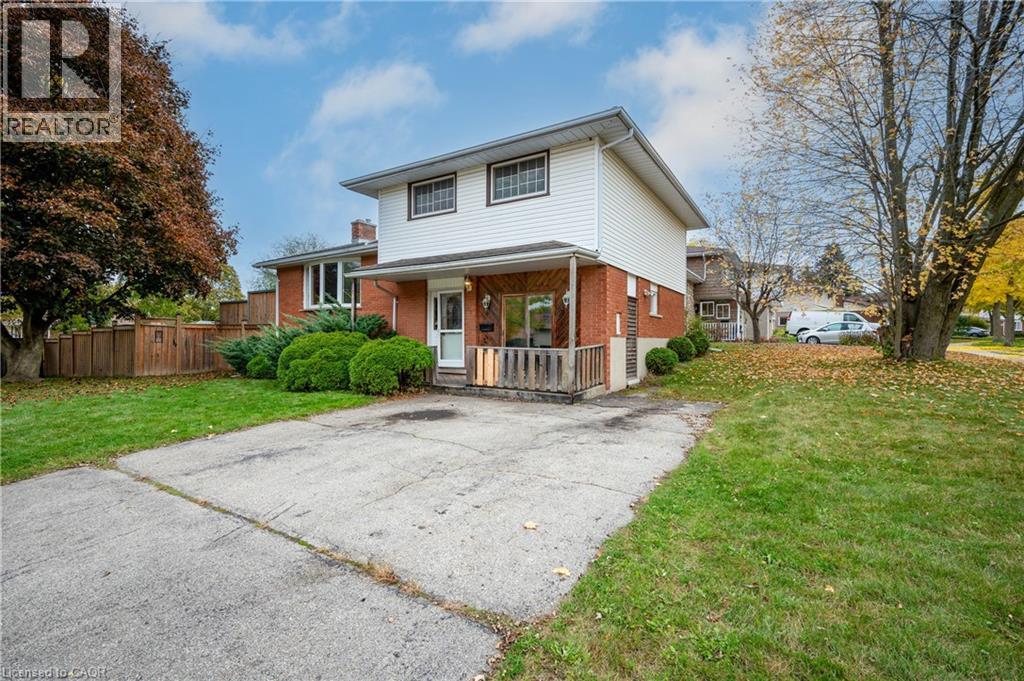 18 KINGSTON Crescent