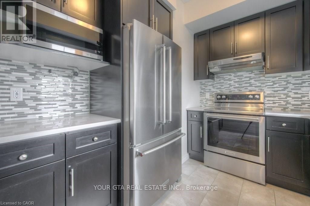 F2 - 70 WILLOWRUN DRIVE