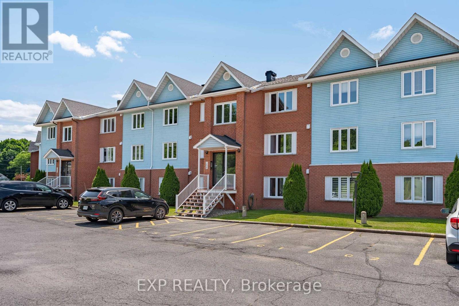 B6 - 160 EDWARDS STREET