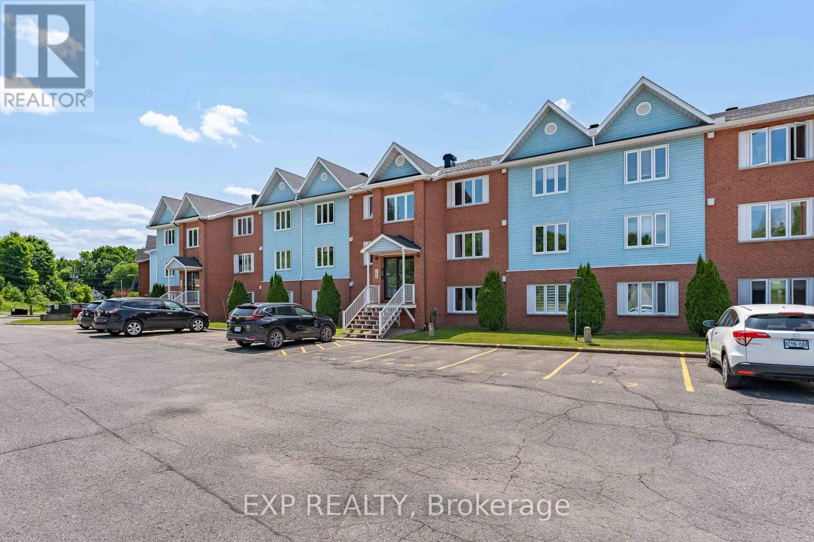 B6 - 160 EDWARDS STREET